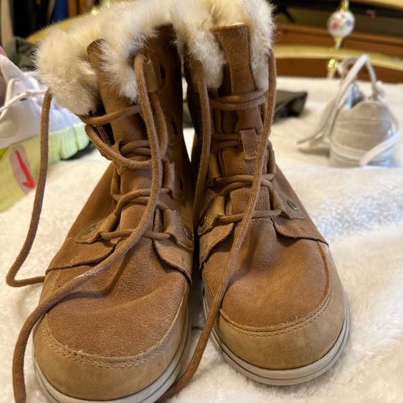 Sorel Explorer Winter Boots - Picture 1 of 3